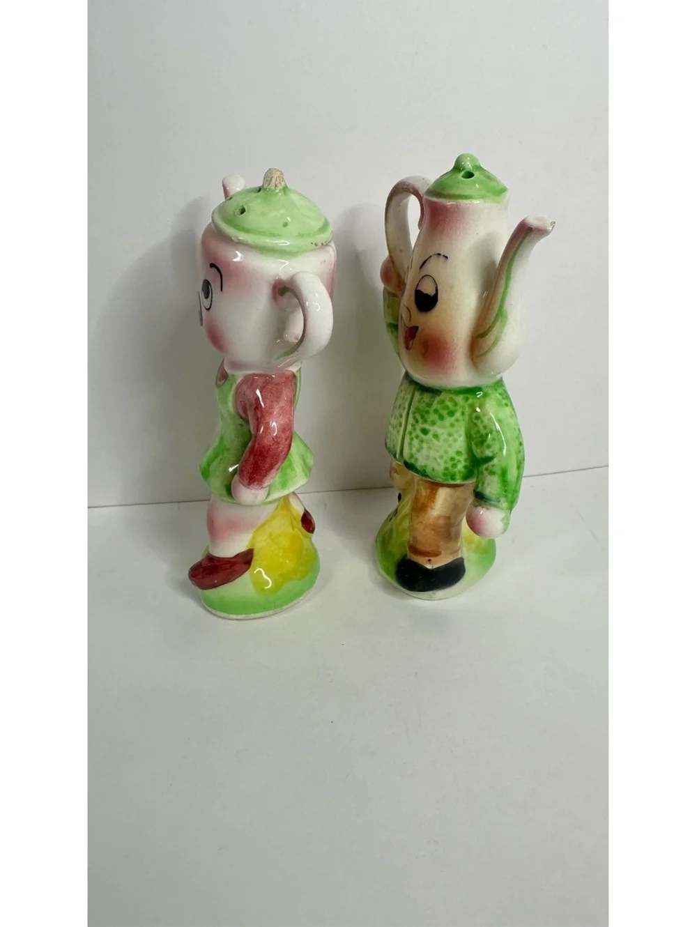 Vtg Mr. Coffee & Mrs. Teapot Salt & Pepper Shakers Anthropomorphic Whimsical MCM